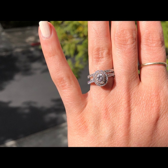 New Diamond Engagement Ring and Diamond Band - Picture 10 of 11